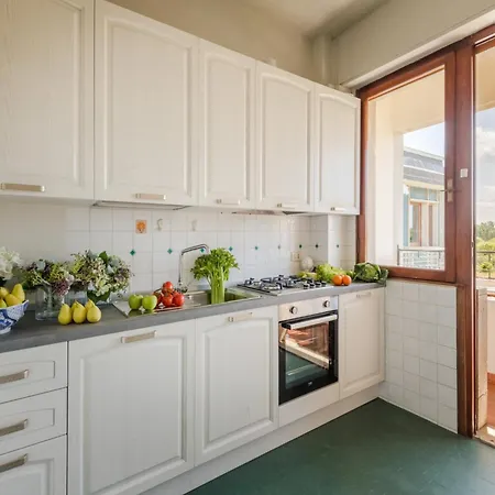 Beachfront Coastal Elegance In Apartamento *