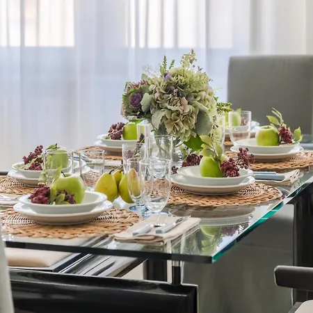 Beachfront Coastal Elegance In Apartamento