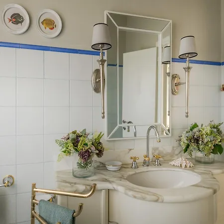 Beachfront Coastal Elegance In * Lido di Camaiore