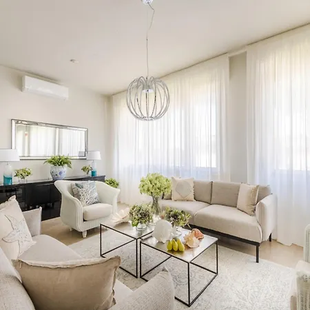 Beachfront Coastal Elegance In * 리도디캄파이오레