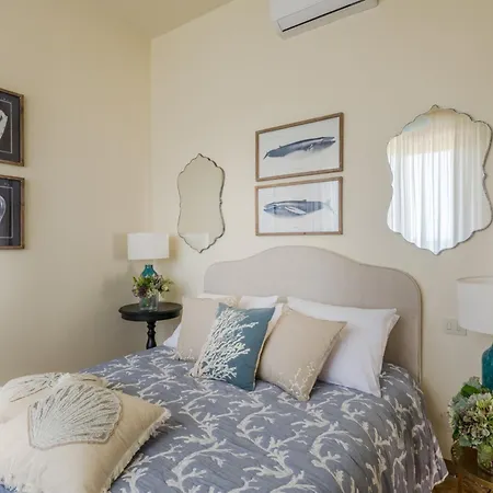 Beachfront Coastal Elegance In *